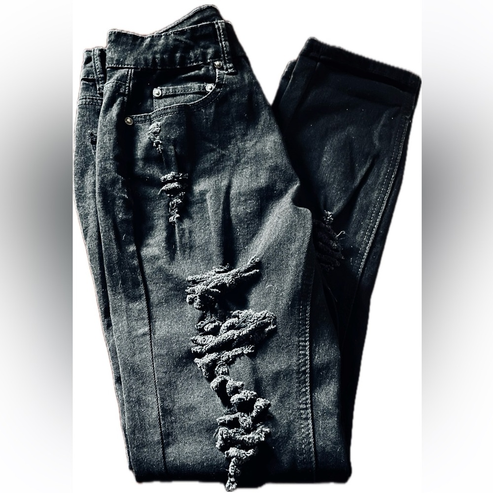 Almost Famous junior Black Jeans ripped skinny size 0